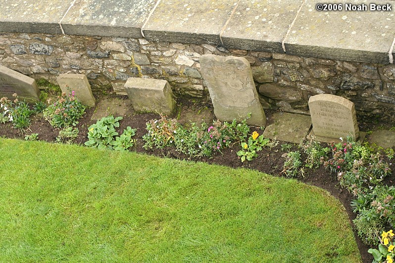 October 24, 2006: The Cemetery for Soldiers&#39; Dogs inside the walls of Edinburgh Castle.
