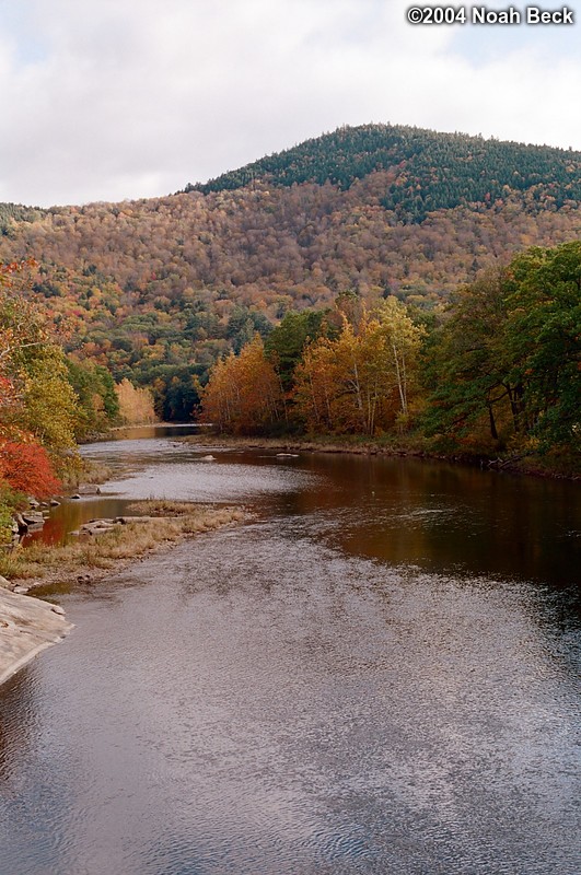 September 25, 2004: Fall foliage and West River