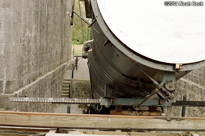 July 4, 2004: The telescope can easily pivot up and down between its supporting walls using a system of counterweights. It also has a small amount of movement from side to side.