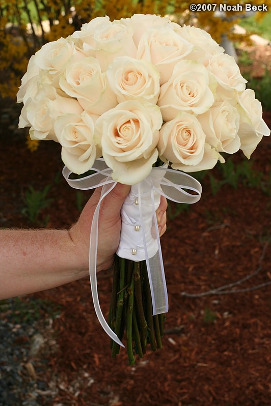 May 5, 2007: hand-held rose bouquet