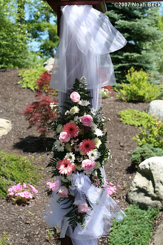 June 24, 2007: Pergola floral accents